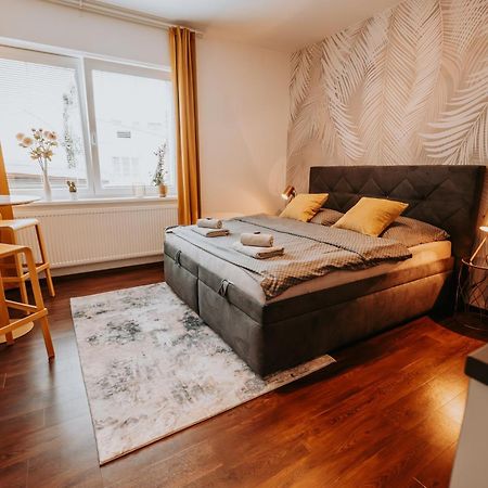 Citybeat Apartments, 400M From The Square Pilsen Exterior photo